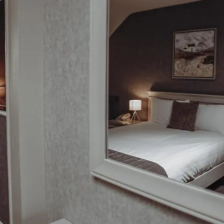 Muskerry Arms Bar And B&B 3*