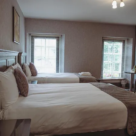 Pensjonat Muskerry Arms Bar And