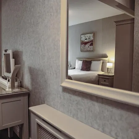 Muskerry Arms Bar And Pensjonat