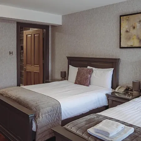 Pensjonat Muskerry Arms Bar And Blarney