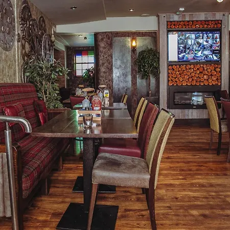 Muskerry Arms Bar And 3*