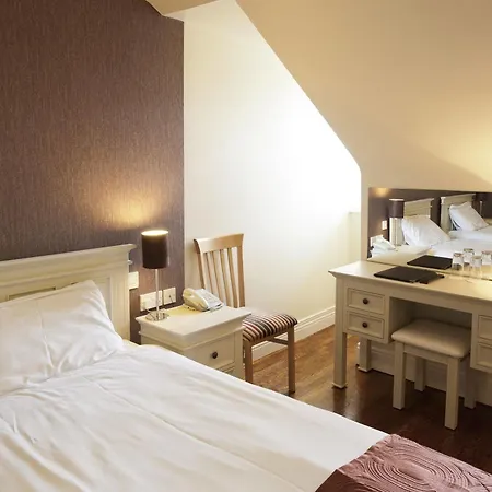 Muskerry Arms Bar And B&B 3*