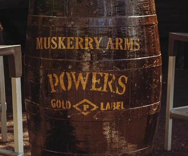 Muskerry Arms Bar And 3*