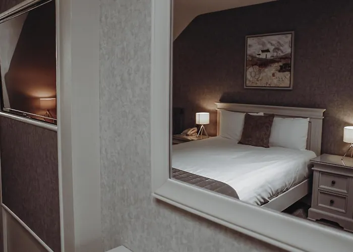 Muskerry Arms Bar And 3*