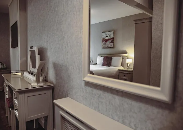 Muskerry Arms Bar And Gasthuis