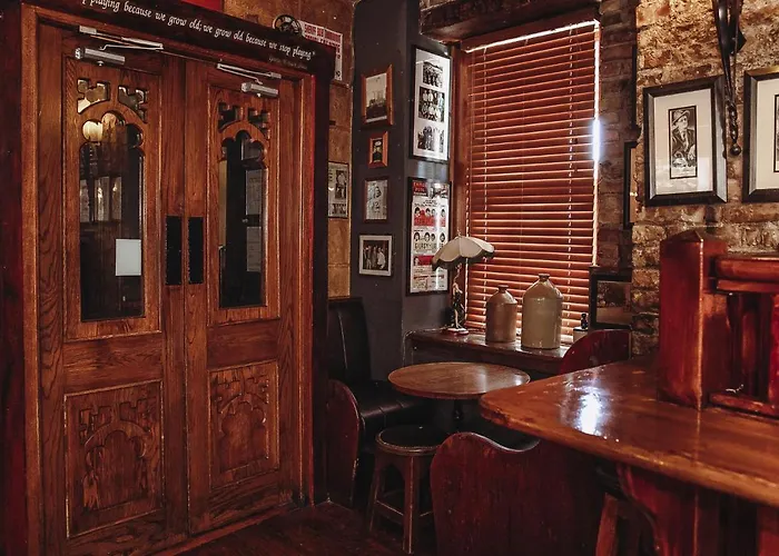 Muskerry Arms Bar And 3* Blarney