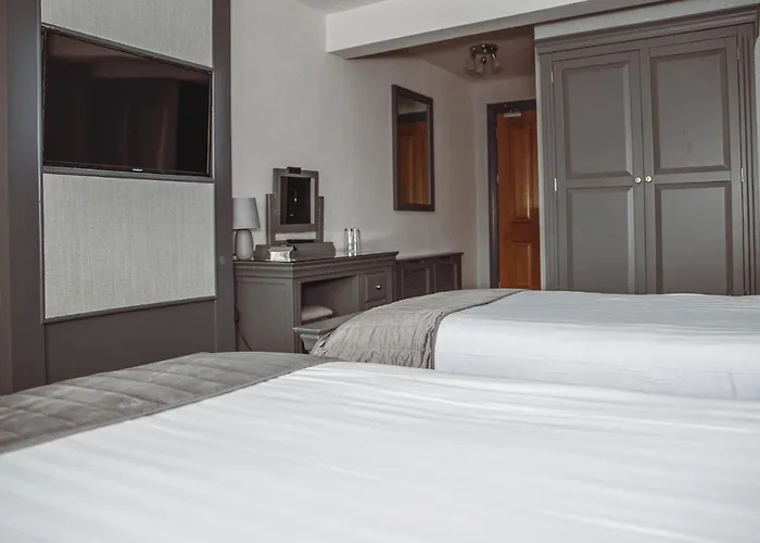 Muskerry Arms Bar And 3*